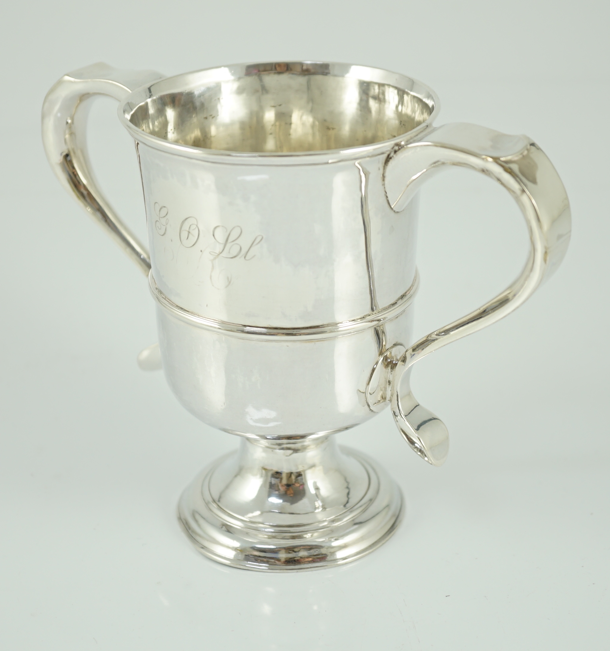 A George III provincial silver two handled pedestal cup, by Langlands & Robertson